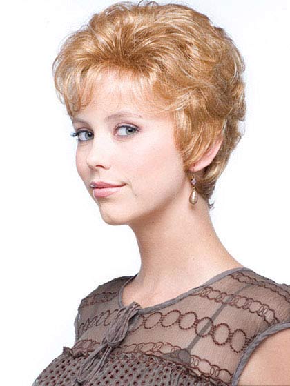 Apricot Frost Short Layered Synthetic Wig