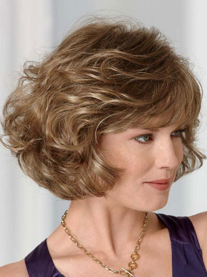 Gorgeous Classic Wavy Medium Wig