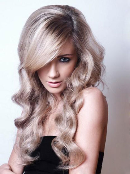 Elegant Long Wavy Synthetic Front Lace Wig