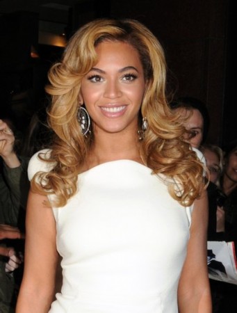 Beyonce Style glamorous feminine wigs - Click Image to Close