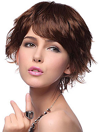 Short Wavy Brown Synthetic Wig - Click Image to Close