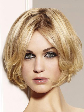 Short Wavy Bob Lace Wig with Curly Ends - Click Image to Close