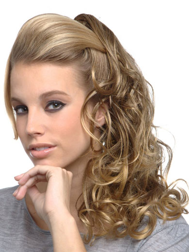 Relaxed Curls Synthetic Clip in Hairpiece