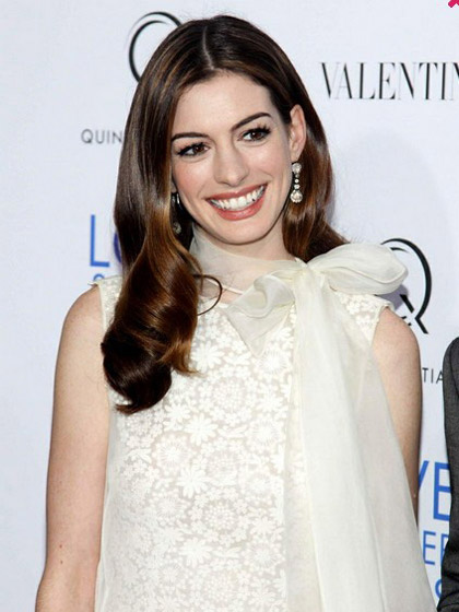 Hathaway's Hair Style Lace Front Wig