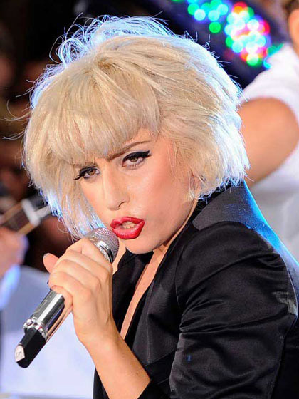 Lady Gaga Short Platinum Bob Hairstyle Wig